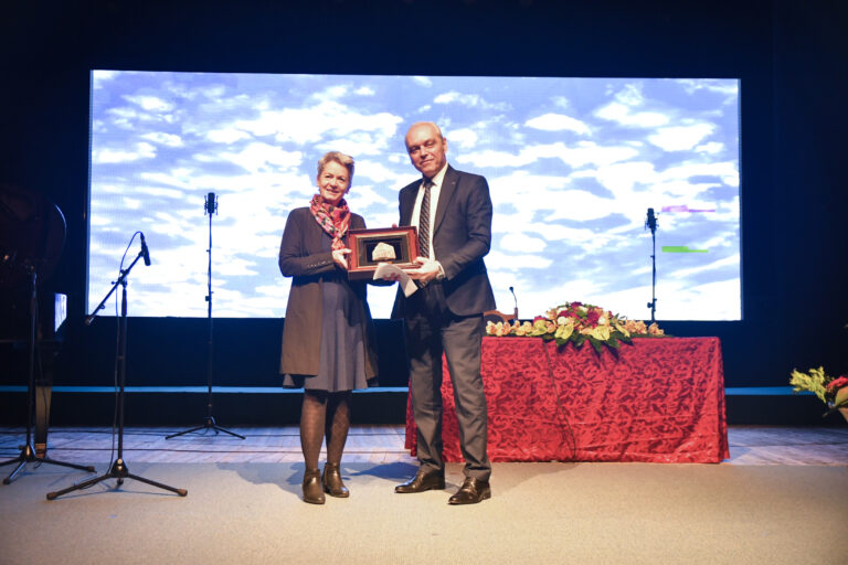 Специјалната награда за амбасадорката Тејада е награда и за Цивика мобилитас